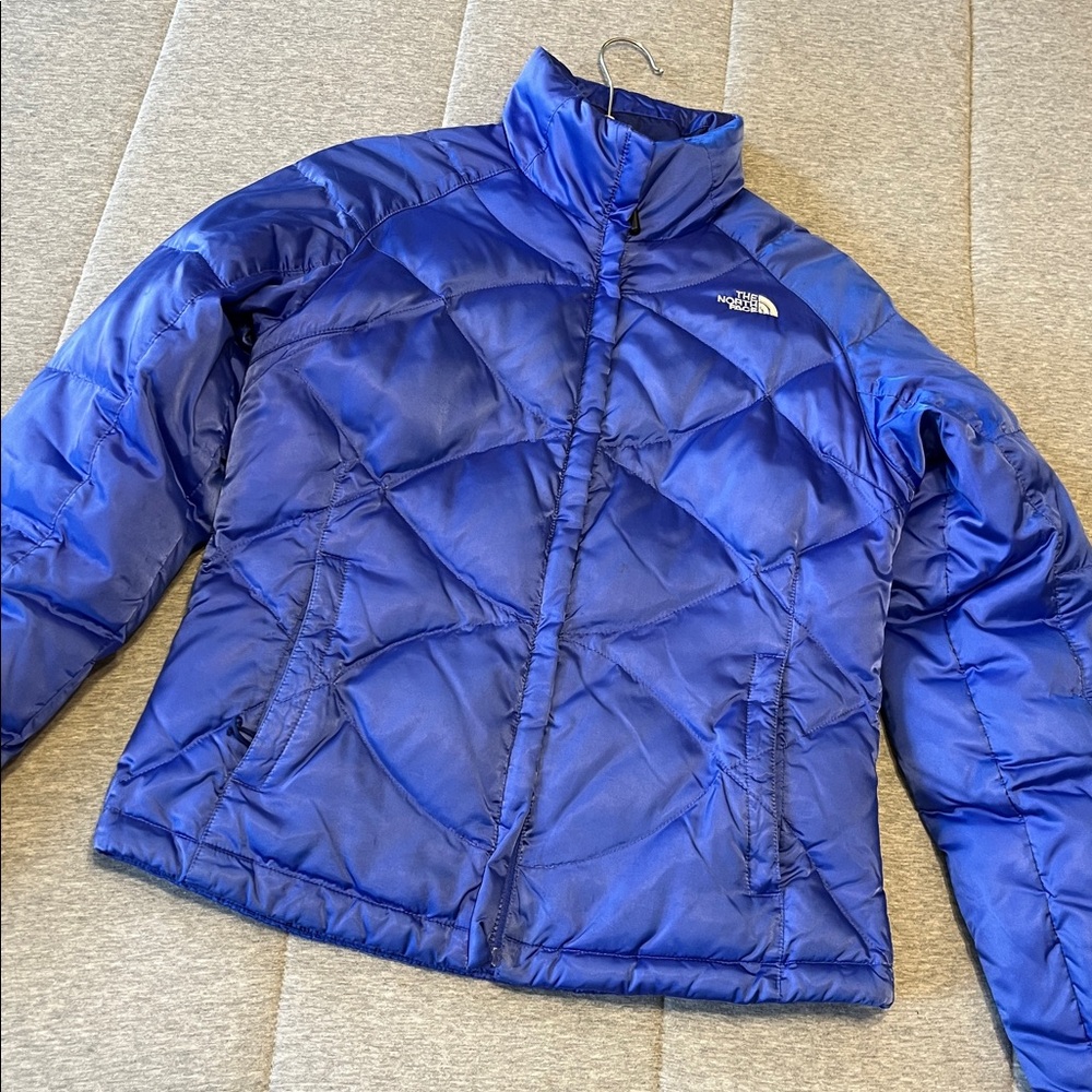 The North Face 550 Puffer Jacket - Picture 6 of 8
